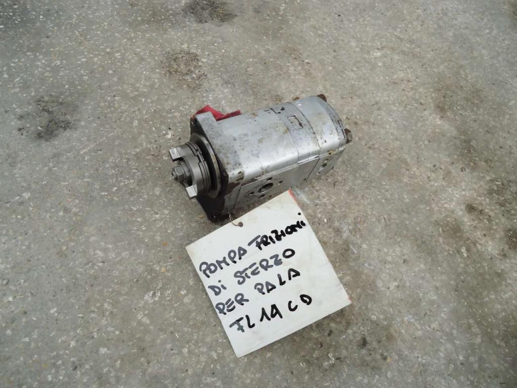 Steering clutch hydraulic pump for Fiat Allis FL14C - FL14D Photo 3