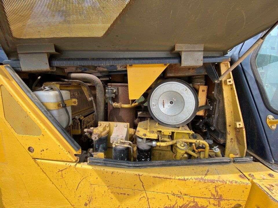 Komatsu D155A-3 Photo 16