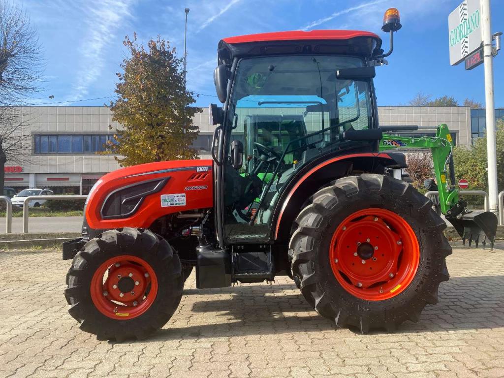 Kioti DK 6020 CABINATO - RUOTE TRACTOR Photo 5