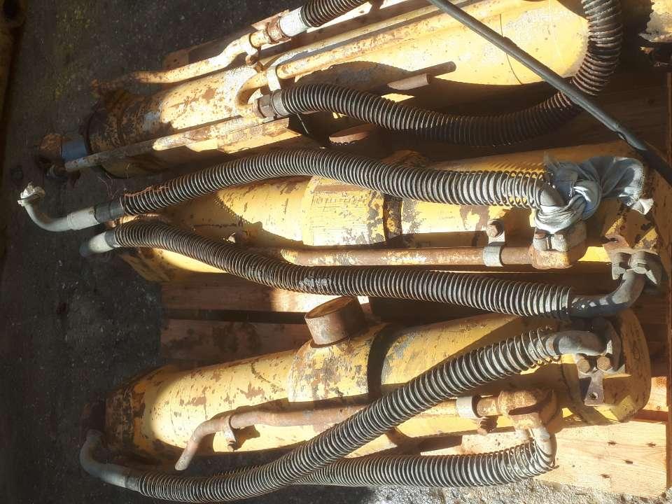 Piston for Caterpillar 977 Photo 1
