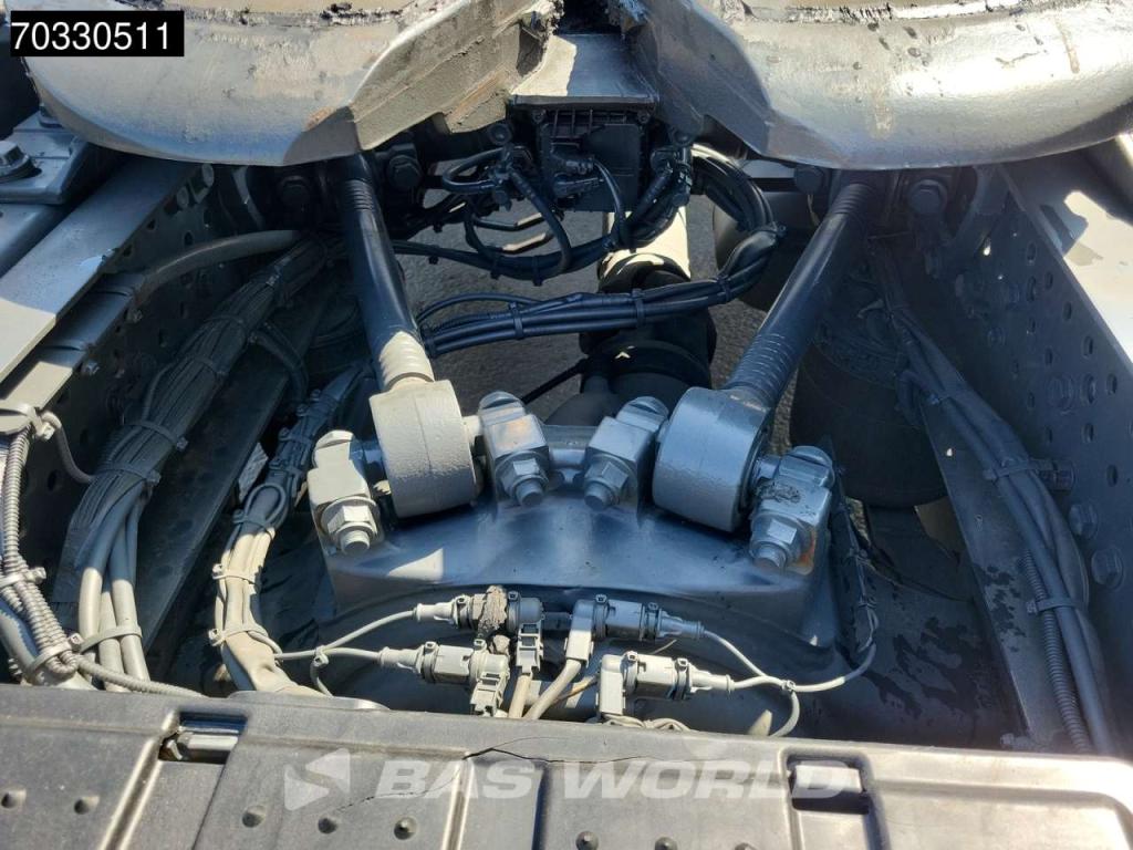 Mercedes-Benz Actros 1851 4X2 BigSpace 2x Tanks M.O.T. Photo 14