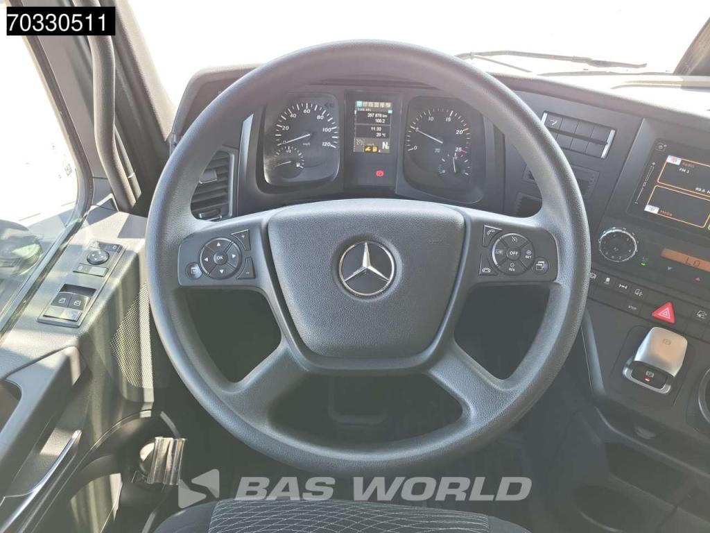Mercedes-Benz Actros 1851 4X2 BigSpace 2x Tanks M.O.T. Photo 25