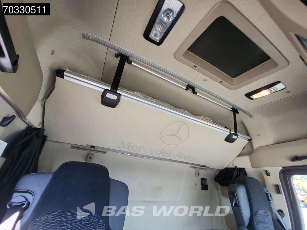 Mercedes-Benz Actros 1851 4X2 BigSpace 2x Tanks M.O.T. Photo 30