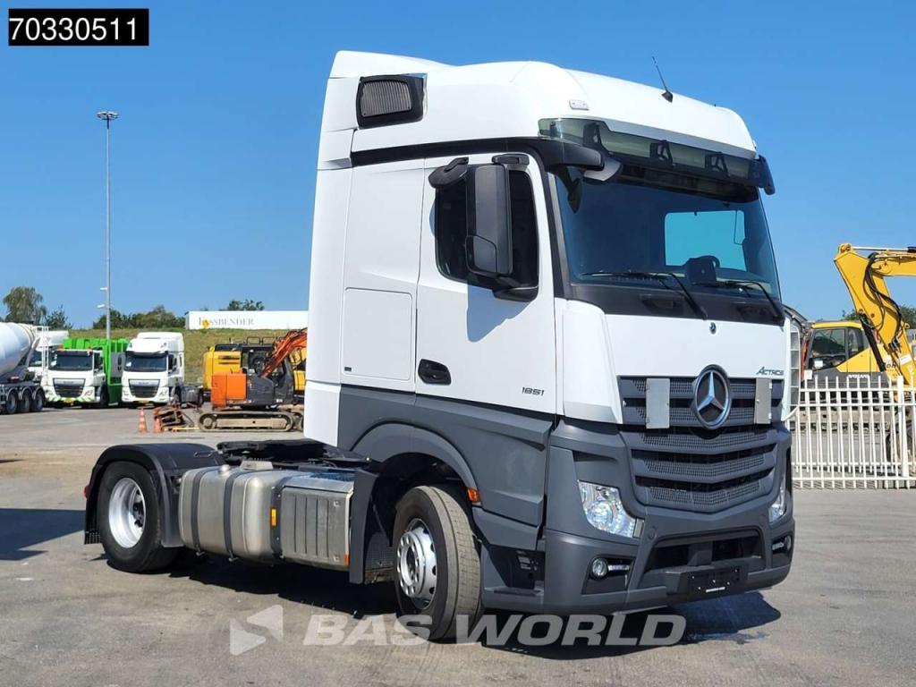 Mercedes-Benz Actros 1851 4X2 BigSpace 2x Tanks M.O.T. Photo 5