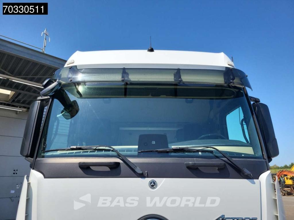 Mercedes-Benz Actros 1851 4X2 BigSpace 2x Tanks M.O.T. Photo 8