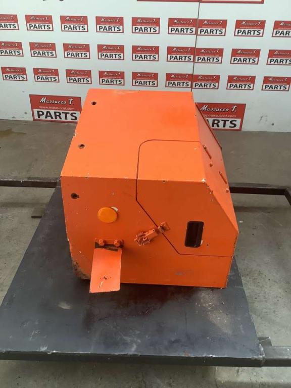 Tank (spare parts) for Hitachi ZW220 SERIE 5 Photo 1