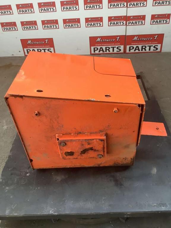Tank (spare parts) for Hitachi ZW220 SERIE 5 Photo 2