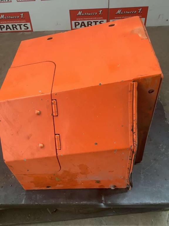 Tank (spare parts) for Hitachi ZW220 SERIE 5 Photo 4