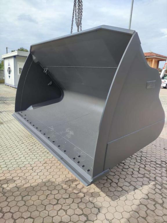 Lameter Loader bucket Photo 2