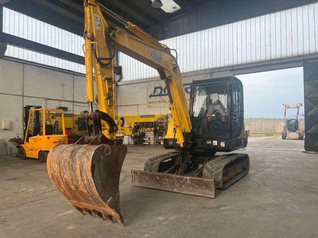 Hyundai Robex 55-7A Photo 1