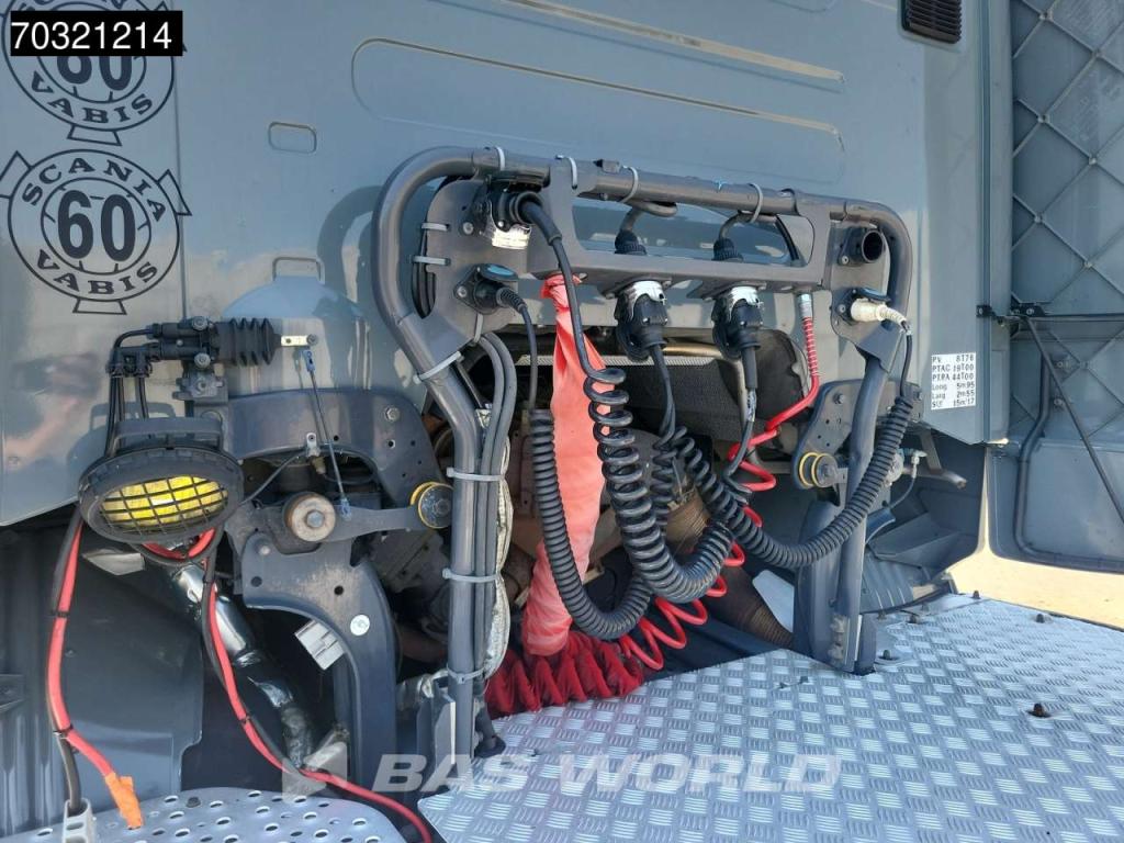 Scania R580 4X2 70T! Full-Air Retarder 2x Tanks Standklima Navi Photo 12