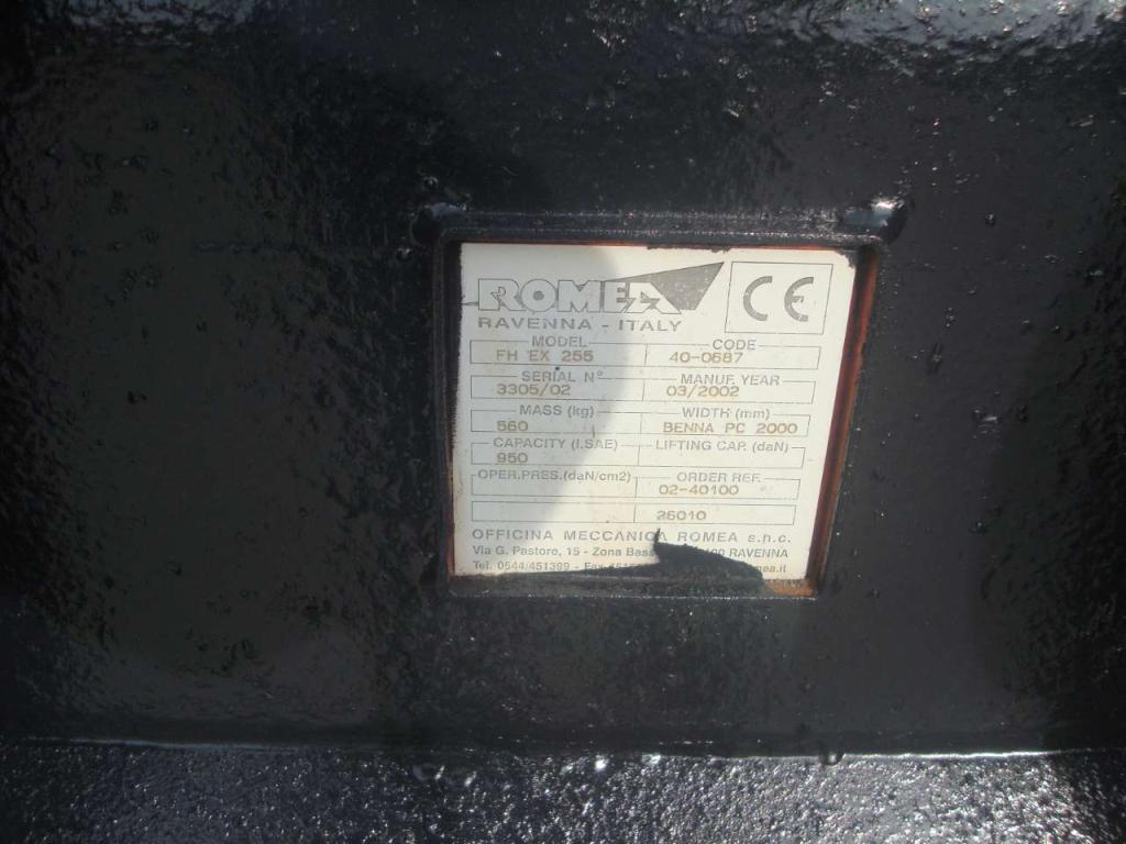 Ditch cleaning bucket Photo 2
