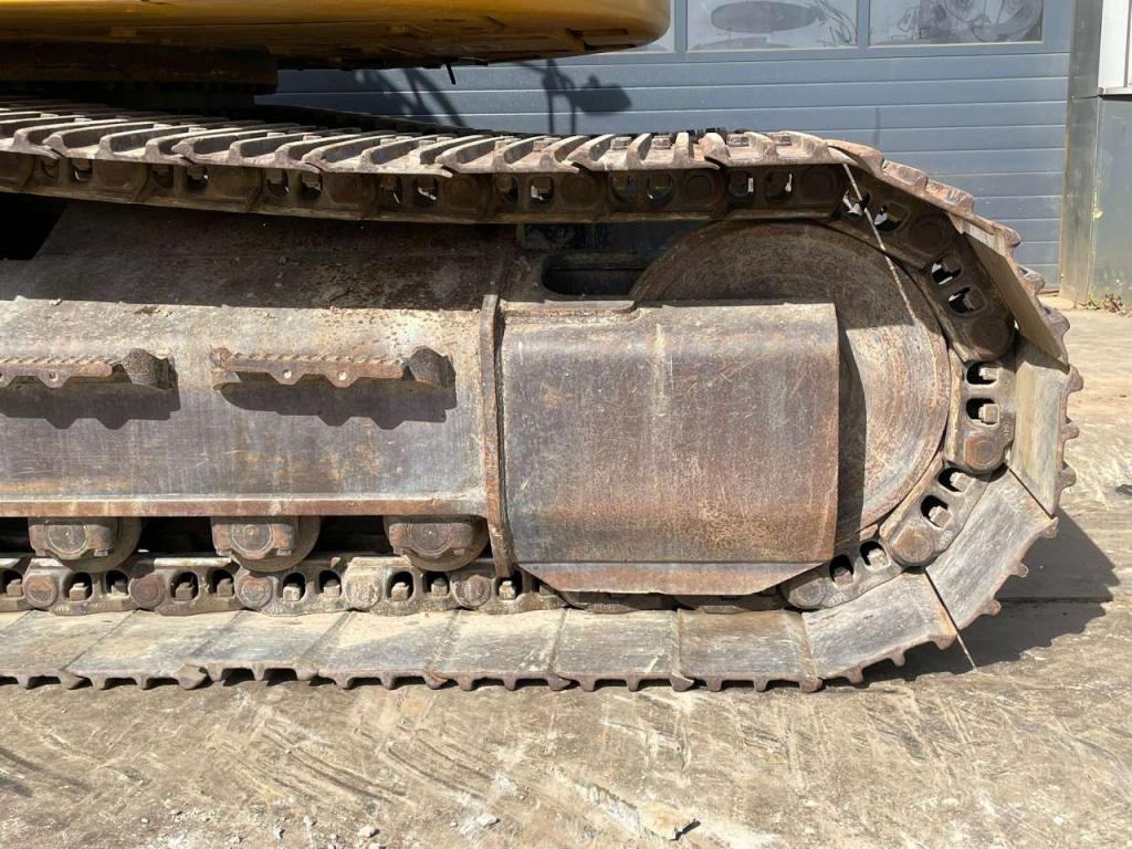 Caterpillar 328D Photo 12