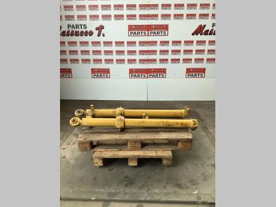 Lifting piston for Fiat Hitachi FD 145 sold by Massucco T. Srl Area Ricambi