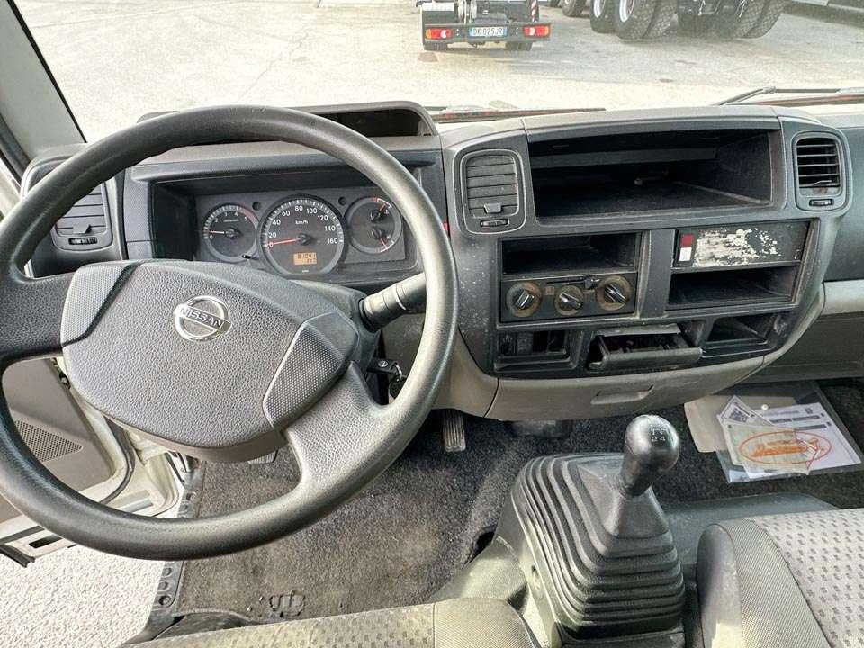 Nissan 35.11 MX 225 Photo 18