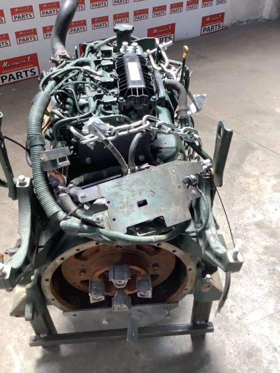 Internal combustion engine for Hitachi ZX135 US-7 Photo 3
