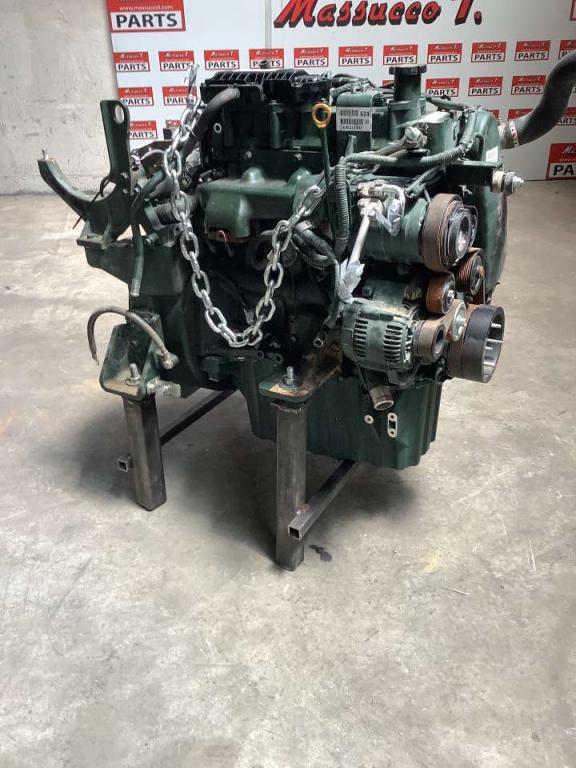 Internal combustion engine for Hitachi ZX135 US-7 Photo 4