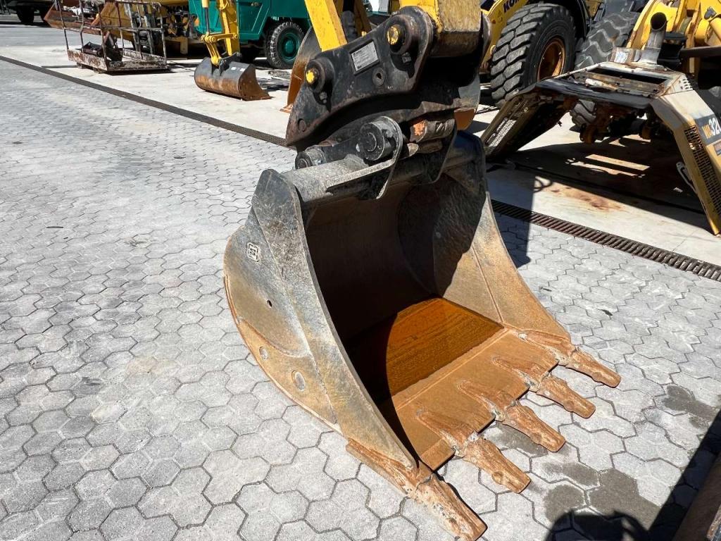 Komatsu PC138US-11 Photo 14