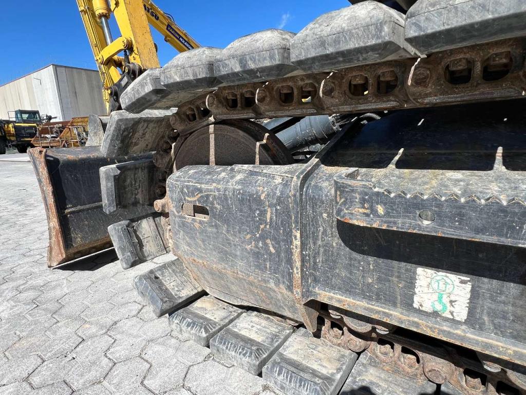 Komatsu PC138US-11 Photo 8
