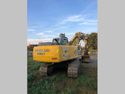 New Holland E245B Photo 1