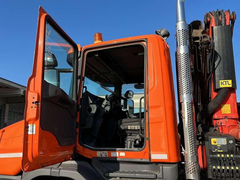 Scania T114 6x4  340CV Photo 11