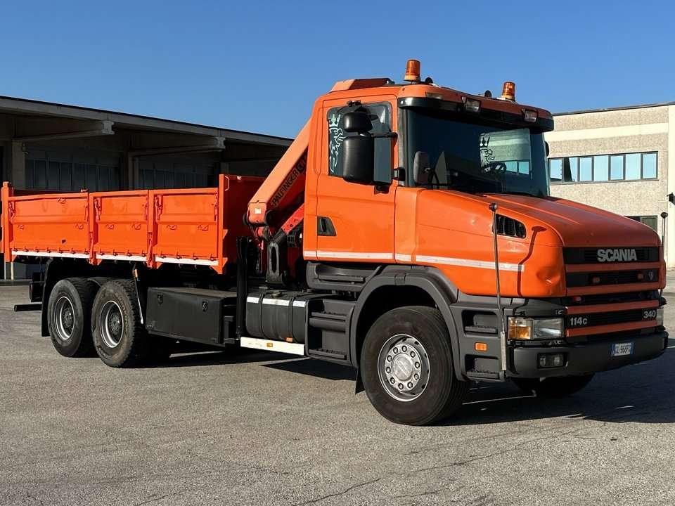 Scania T114 6x4  340CV Photo 17