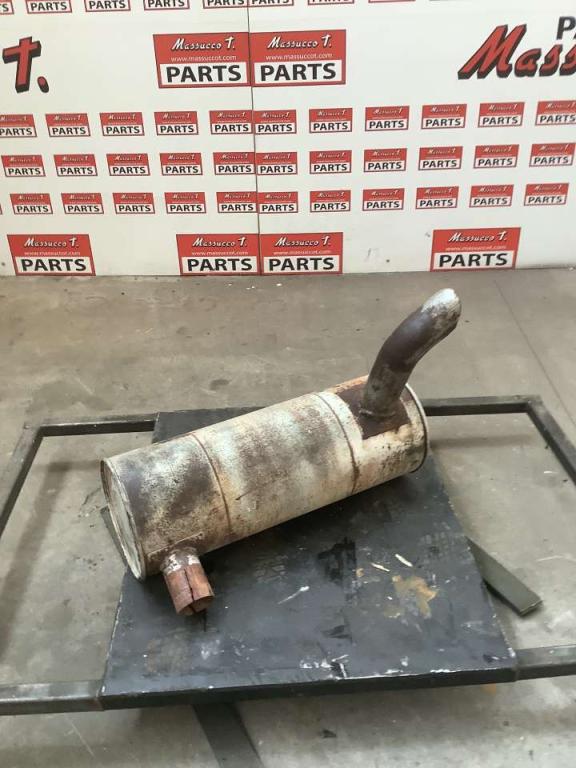 Muffler for New Holland E 385 Photo 3