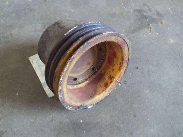 Pulley for Fiat Allis FE18 - MOTORE FIAT 8065.04 - N. 4758241 Photo 1