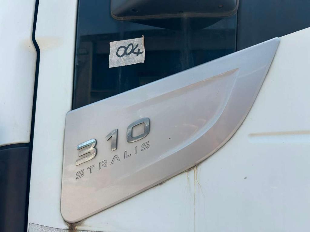 Iveco STRALIS AD 260S31 XP Photo 20