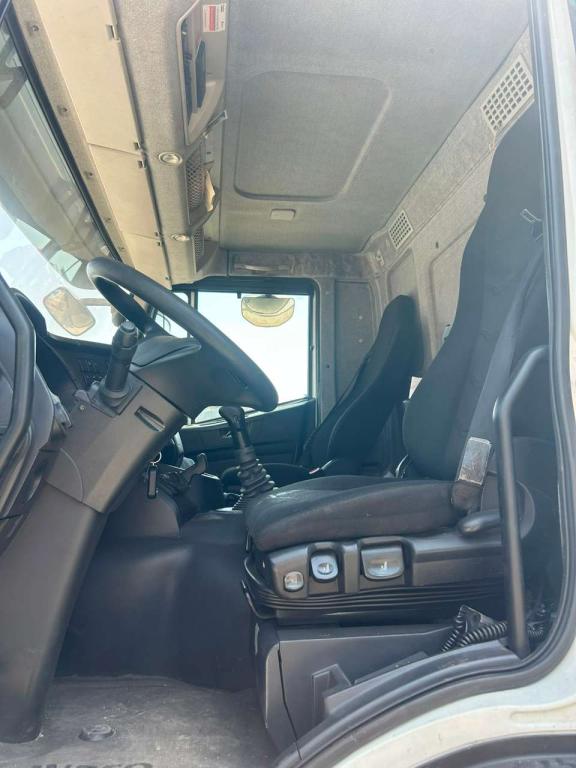 Iveco STRALIS AD 260S31 XP Photo 23