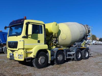 Man TGS 41.440 sold by Effretti Srl