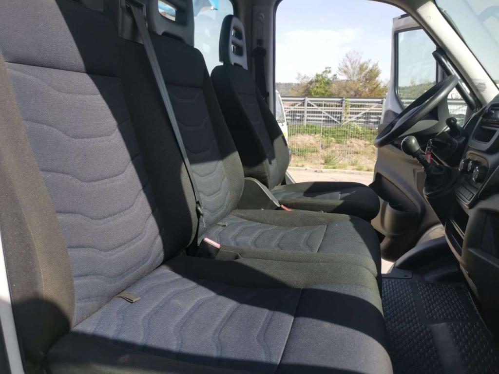 Iveco 35c12 Photo 7