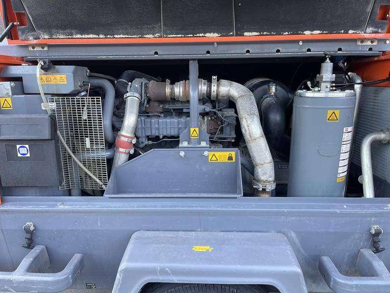 Atlas Copco XAHS 186 Photo 12