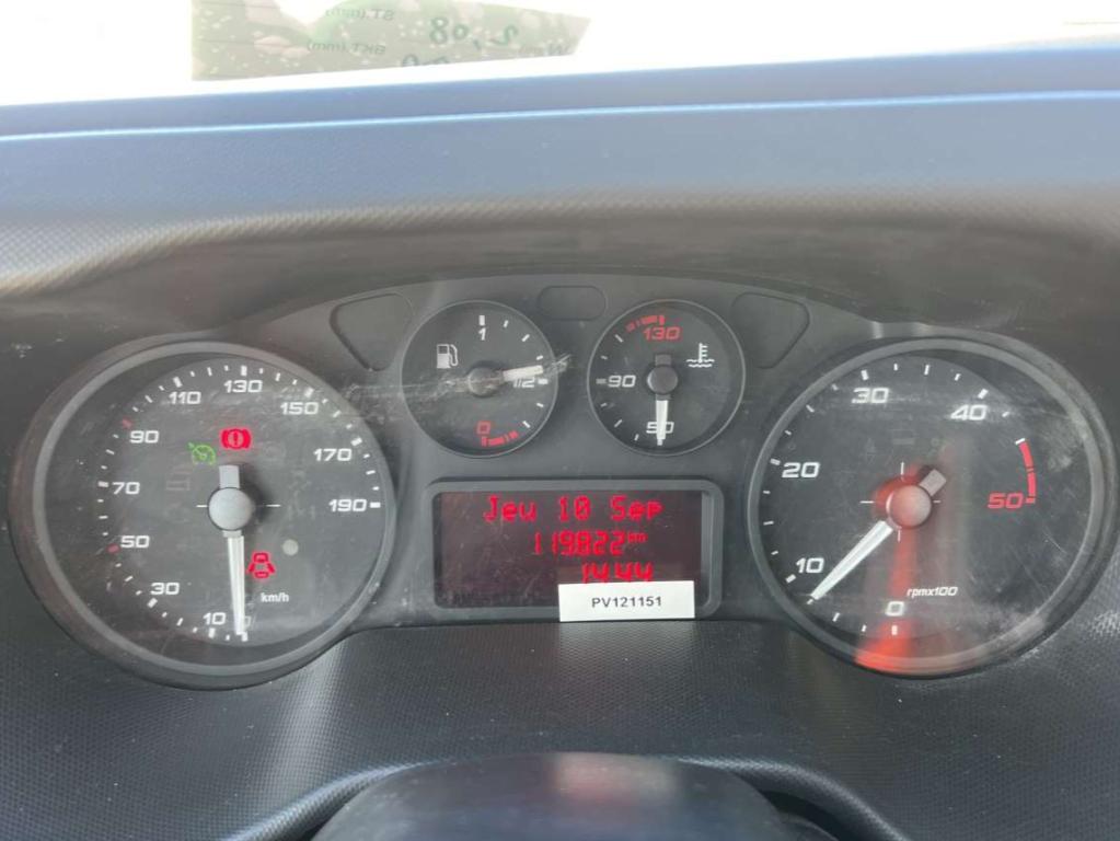 Iveco DAILY 35-140 Photo 3