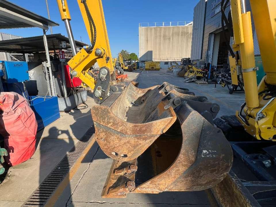 Komatsu PC58MR-5 Photo 10