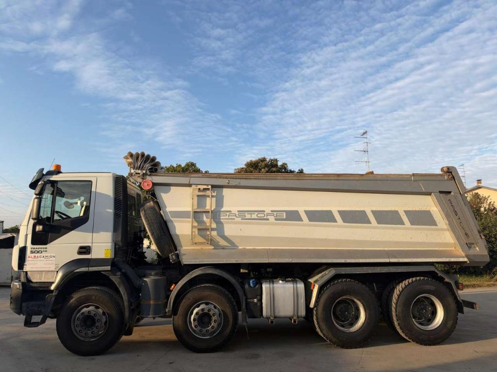 Iveco Trakker 500 Photo 3