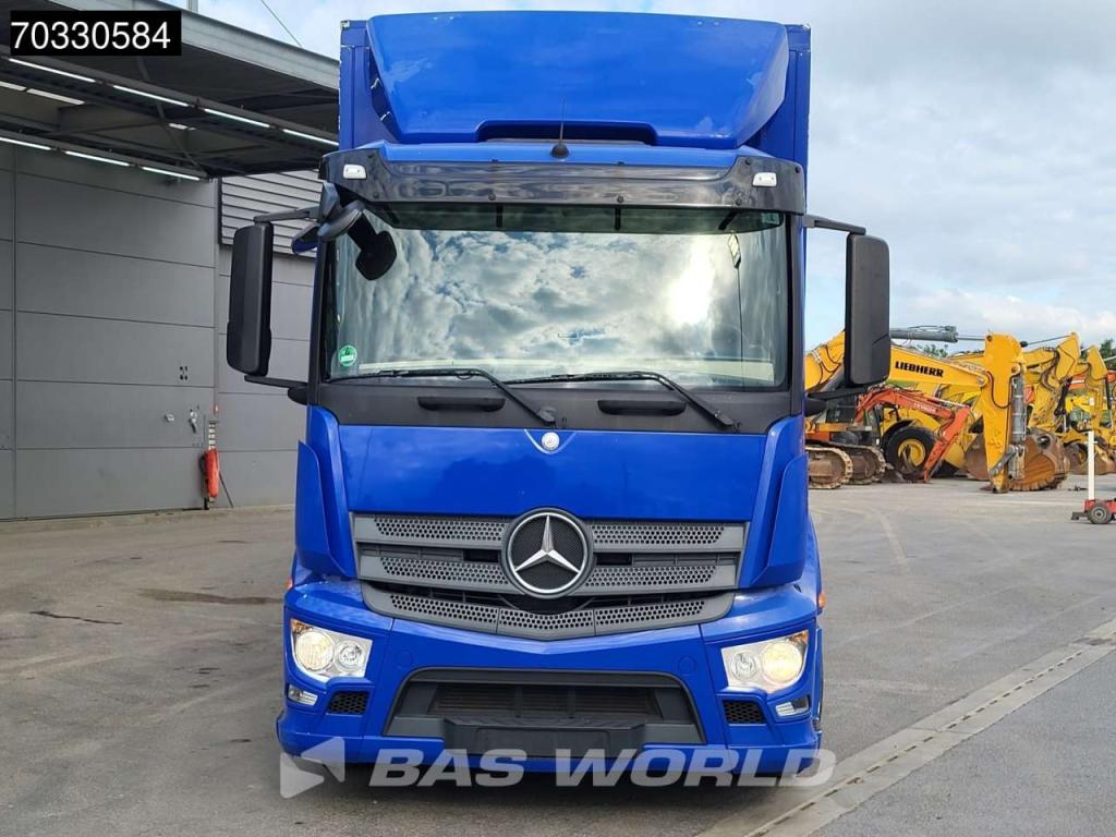 Mercedes-Benz Actros 2540 6X2 Photo 6