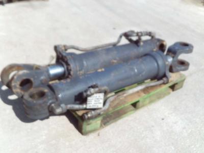Lifting piston for New Holland W270B sold by OLM 90 Srl