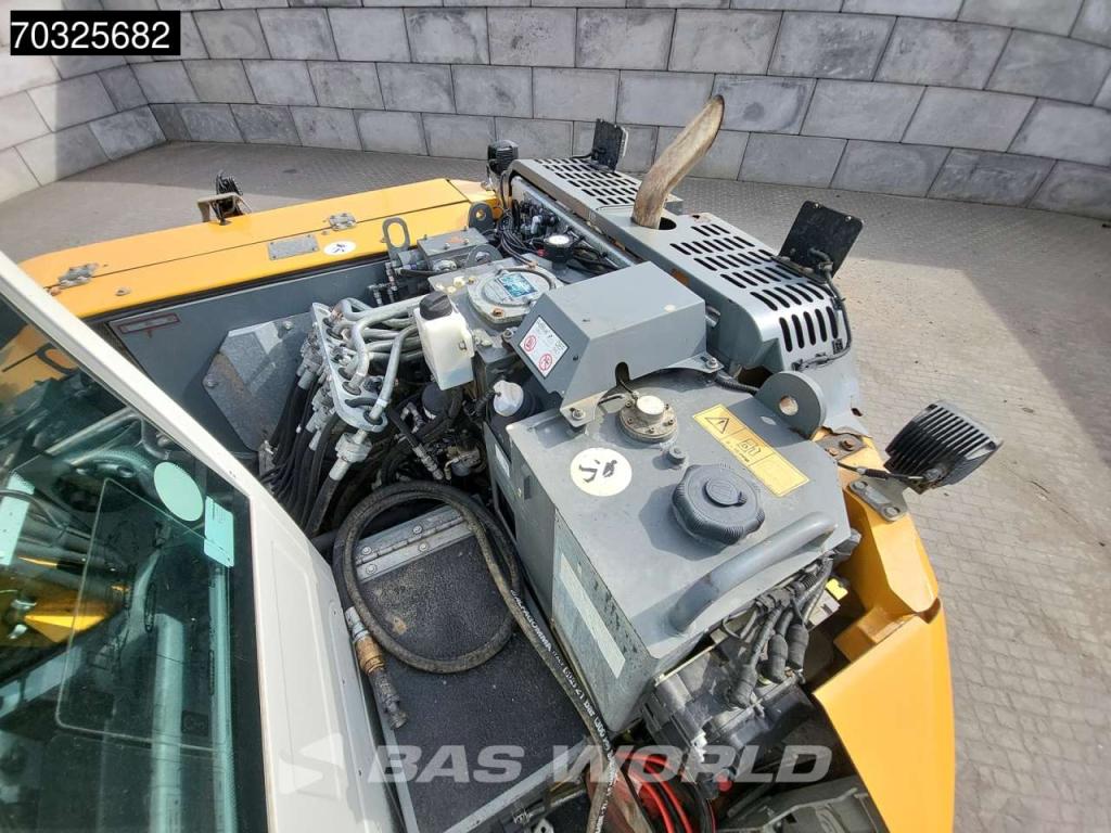 Liebherr R914 K STD Photo 17