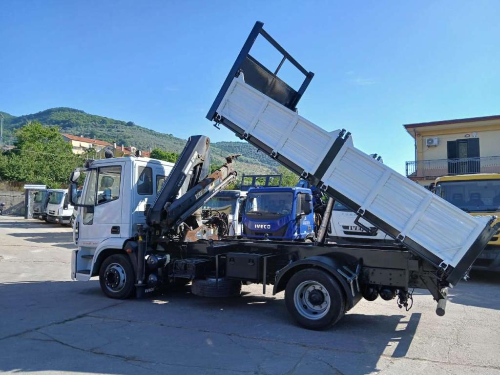 Iveco EUROCARGO ML120E28 Photo 9