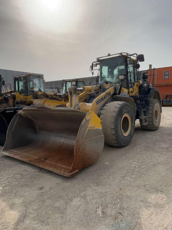 Komatsu WA380-8 Photo 15