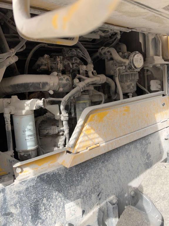 Komatsu WA380-8 Photo 4