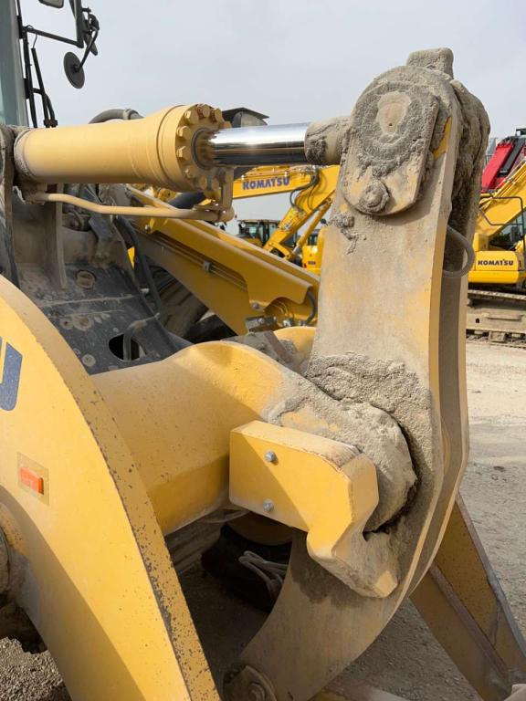 Komatsu WA380-8 Photo 6