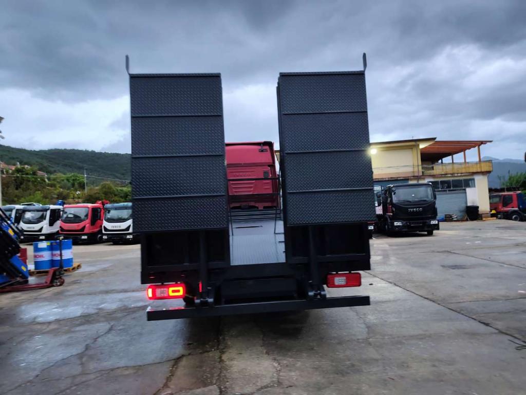 Iveco X-WAY 570 Photo 16