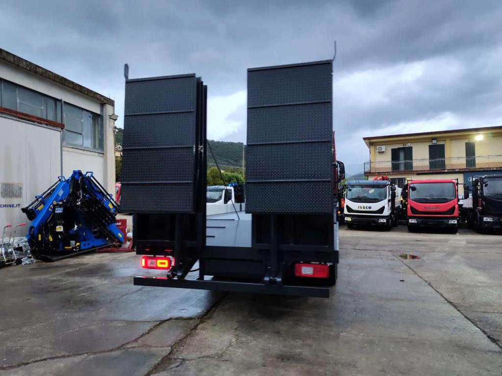 Iveco X-WAY 570 Photo 17