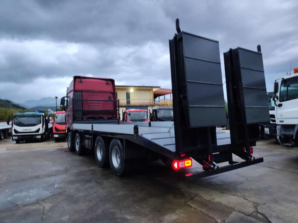 Iveco X-WAY 570 Photo 20