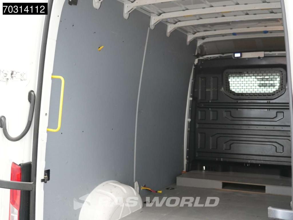 Volkswagen Crafter 140pk L3H3 Airco Cruise Camera Parkeersensoren Euro6 L2H2 Airco Cruise control Photo 11