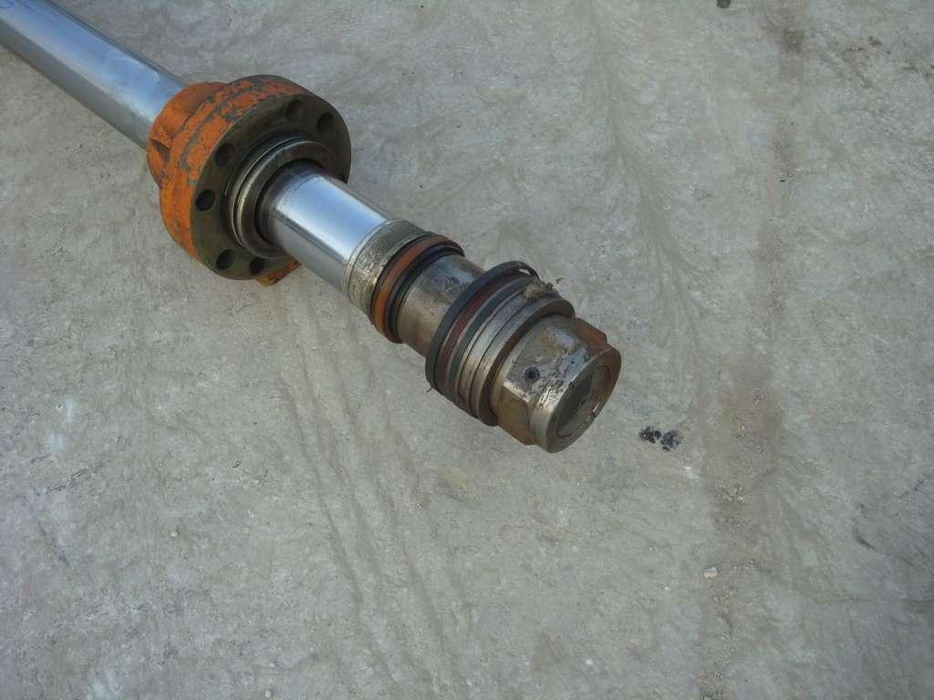 Cylinder rod for ESCAVATORE FH330.3 Photo 4