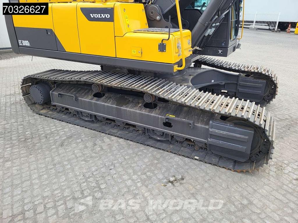 Volvo EC300 D L Photo 17