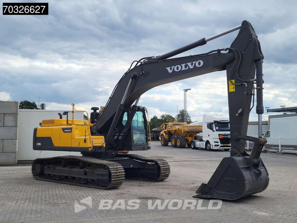 Volvo EC300 D L Photo 3